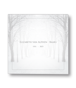 Rouwkaart met besneeuwd bospad