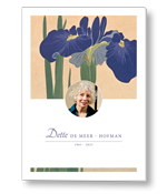 Rouwkaart met een illustratie van een blauwe iris en foto