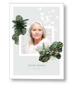 Rouwkaart met foto in kader met monstera en vlinders