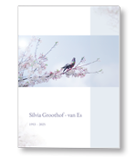 Rouwkaart vlinder op een tak en balk