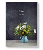 Veldbloemen in een vaas